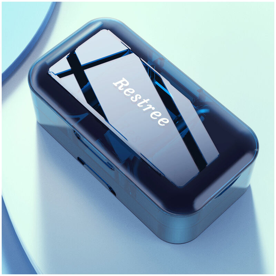 MUFF 3 in 1 Pill Box, Portable, Can Cut Medicine and Grind Powder blue