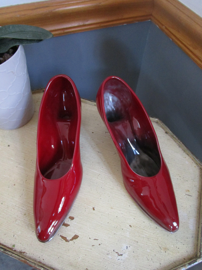 Planters High Gloss Red Women's Low Mid Heel Pumps Pointed Toe Kitten Stiletto Shoes Planters