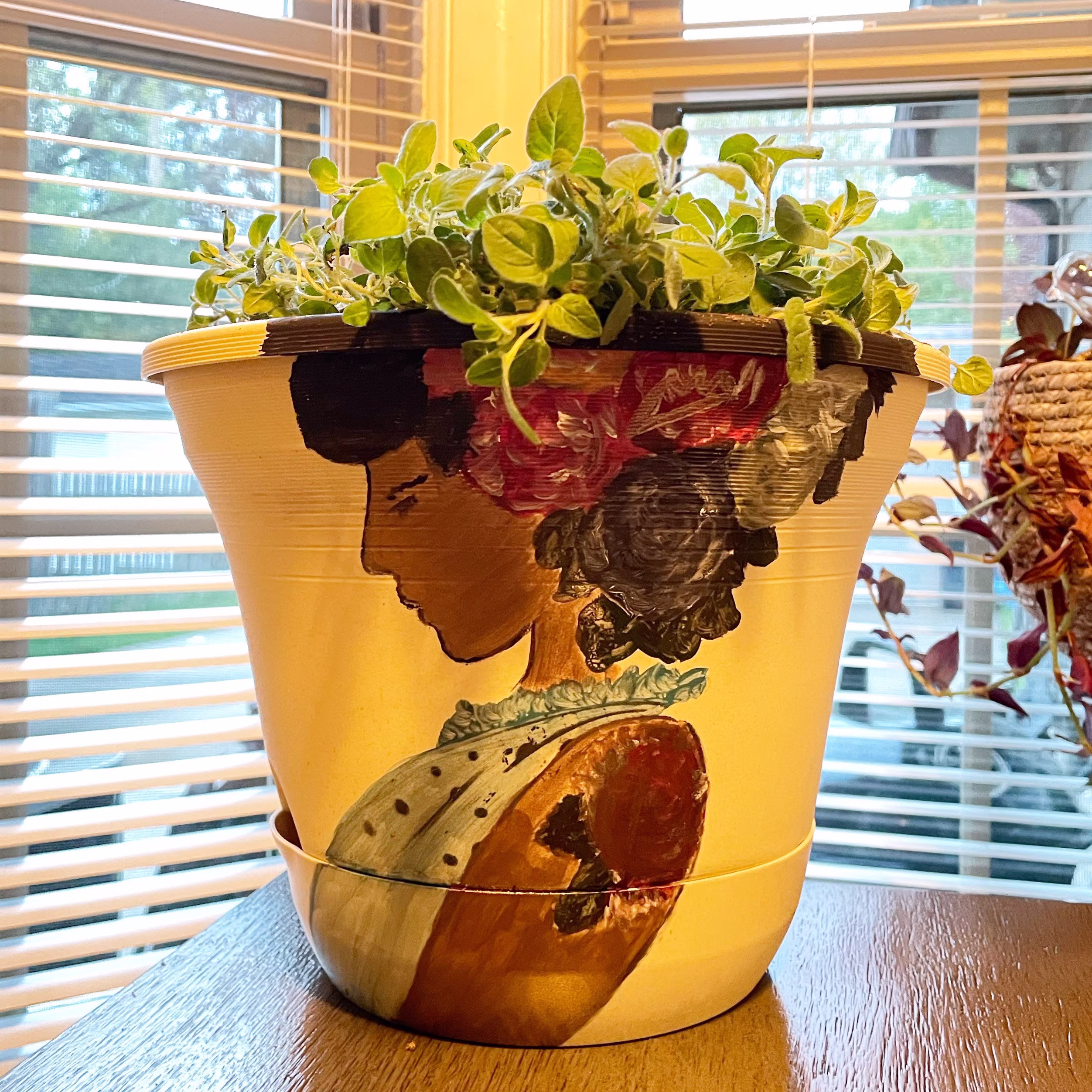 Home Oniship Art Deco Hand Painted Self-Watering Planter