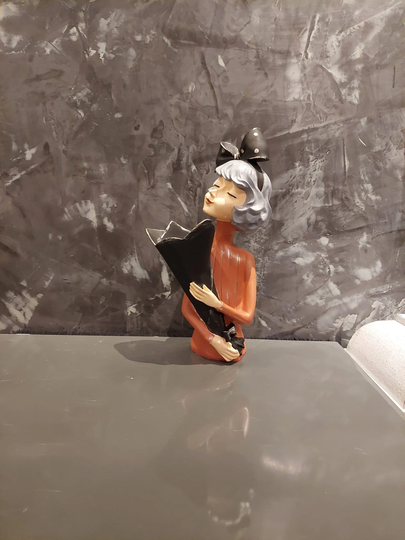 Sculpture Statue Planter Pot, Flower Girl Chest Planters, Indoor Pot Planter, Outdoor Large