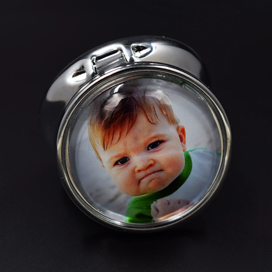 Chrismas Gift Personality Metal Round Pill Box Medicine Organizer Travel Case Storage Holder Photo Crystal, Custom Gift, Family