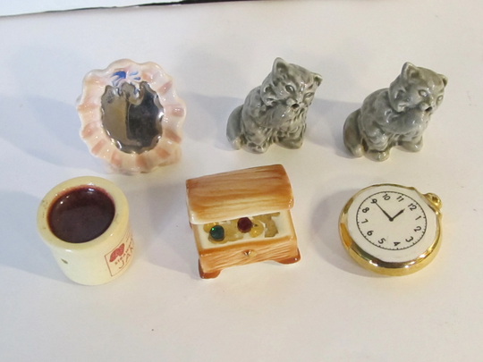 Vintage Arcadia Miniature Salt & Pepper Shakers -Your Choice -Replacement- Cat /Kitten- Pocket Watch - Strawberry Jam- Mirror Jewelry Box