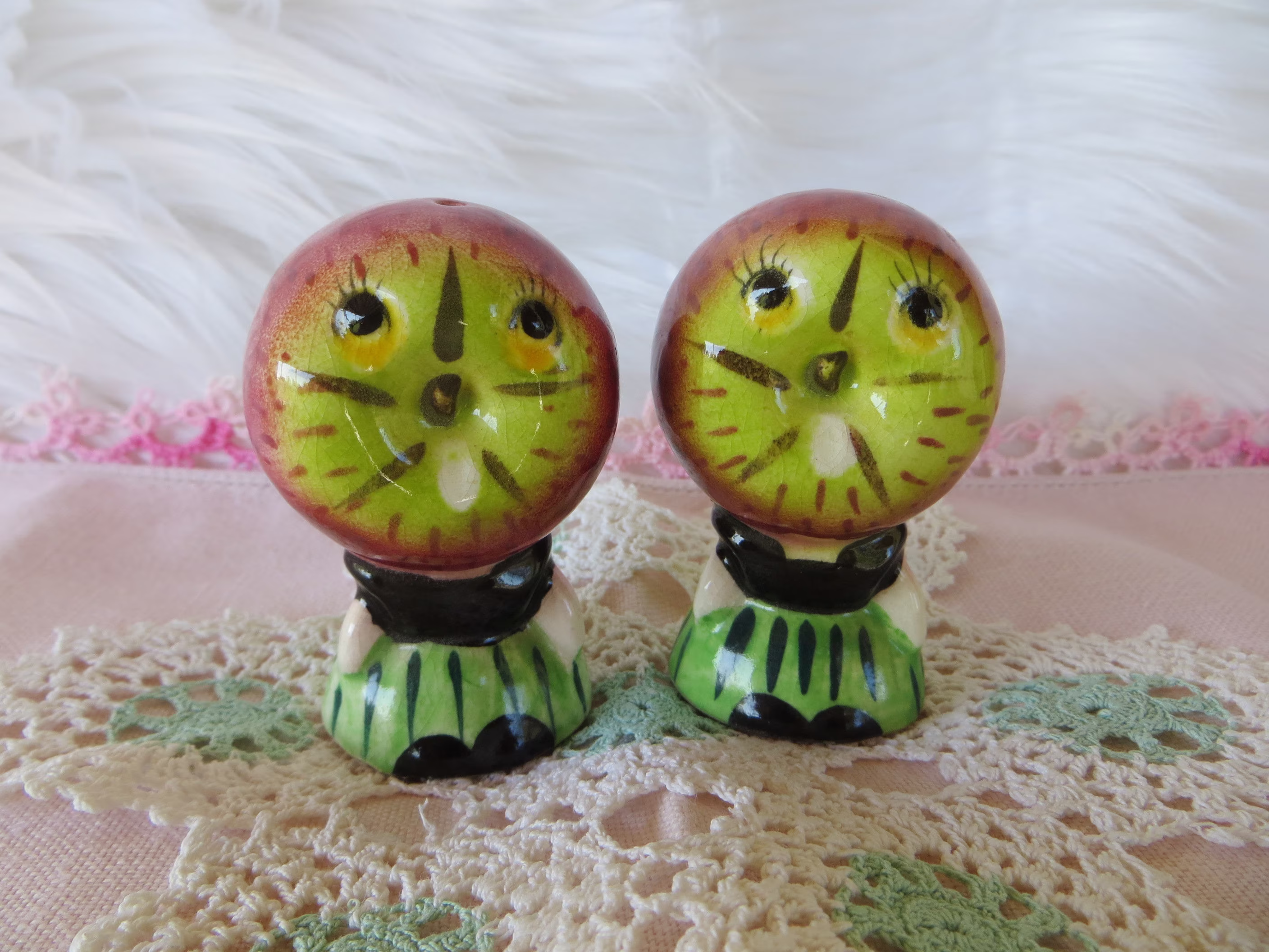 Vintage Anthropomorphic Salt & Pepper Shakers-Apple