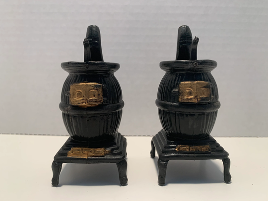 Vintage Potbelly Stove Salt & Pepper Shakers, Plastic Cast Iron Wood & Stove, Stovetop
