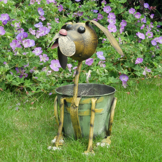 Dog Shaped Garden Planter Rusted Metal Flower Pot Home Storage Holder Green Figure Statue Home Decor