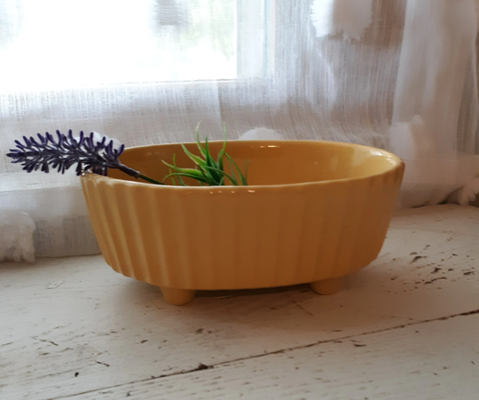 Vintage Planter Oval Yellow Hull Pottery | 814