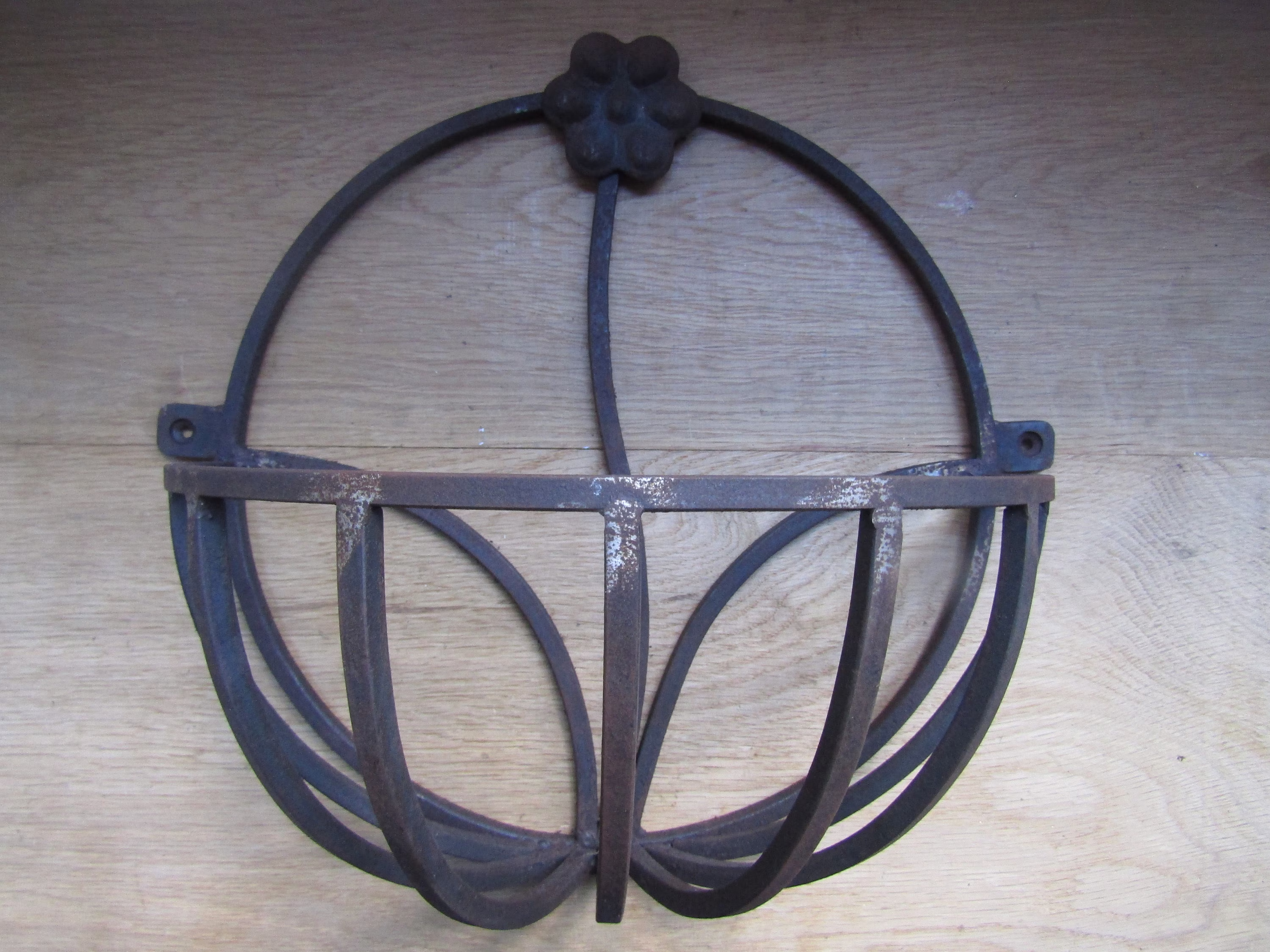 Hand Forged Wrought Iron Vintage Old English Style Equine Hay Rack Feeder Rustic Country Farm Cottage Garden Planter Wall Mounted