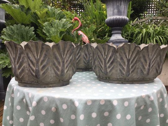 French Style Set Of 3 Galvanised Leaf Planters.for Table.patio.shelf Display.conservatory Beautiful