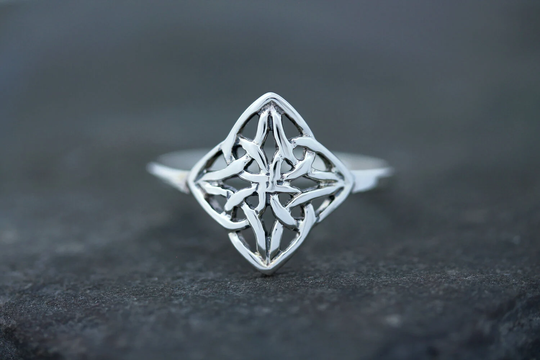 Celtic Knot Ring - Pointed Four Seasons Hallmarked 925 Sterling Silver Scotland Edinburgh Design Scottish Jewellery