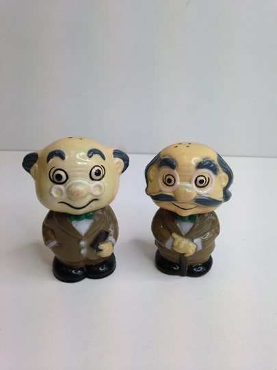 Vintage Pair Of Cute Old Men Professors Salt & Pepper Pots. Novelty Cruet Set. Plastic Condiment Good Condition