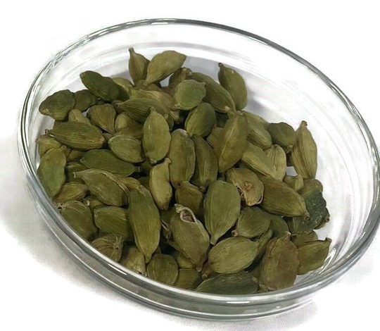 Whole Or Ground Green Cardamom, Sourced From Jordan, Available in Different Sizes
