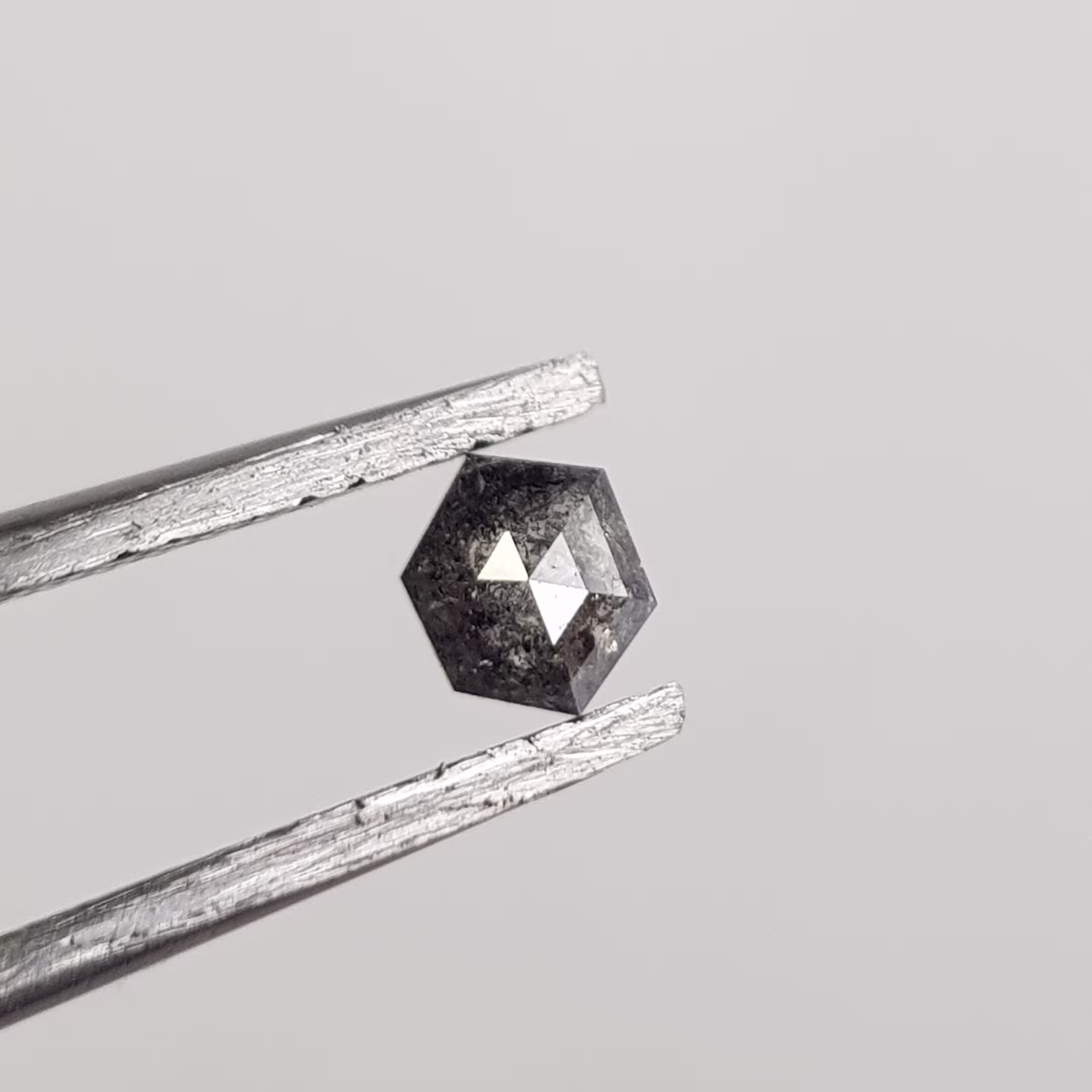 4.7mm/0.31Ctw Clear Black Shield Hexagon Shape Salt & Pepper Faceted Rose Cut Flat Back Natural Diamond Cabochon Loose For Ring, Dds734/36