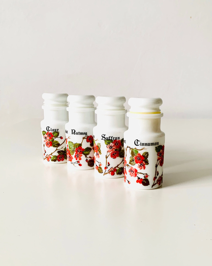 Vintage Set X 4 Cinnamon/Clove/Nutmeg/Safran Spice Jars