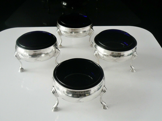 Silver Salt Cauldrons, Sterling, Set 4, Antique, Crested, Condiment, English, Hallmarked London 1784/85, Intaglio Duty On Two, Ref543Q