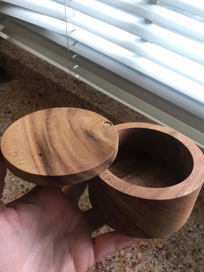 Small Wooden Pot With Swivel Cover For Salt, Peppers, & Spices Storage Solution Pantry