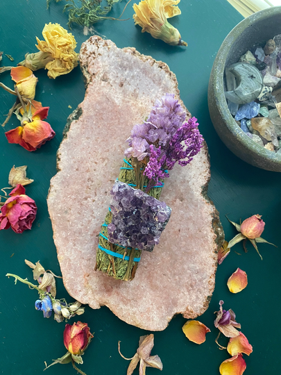 Smudge Stick Kit With Cedar Bundle & Amethyst Crystal