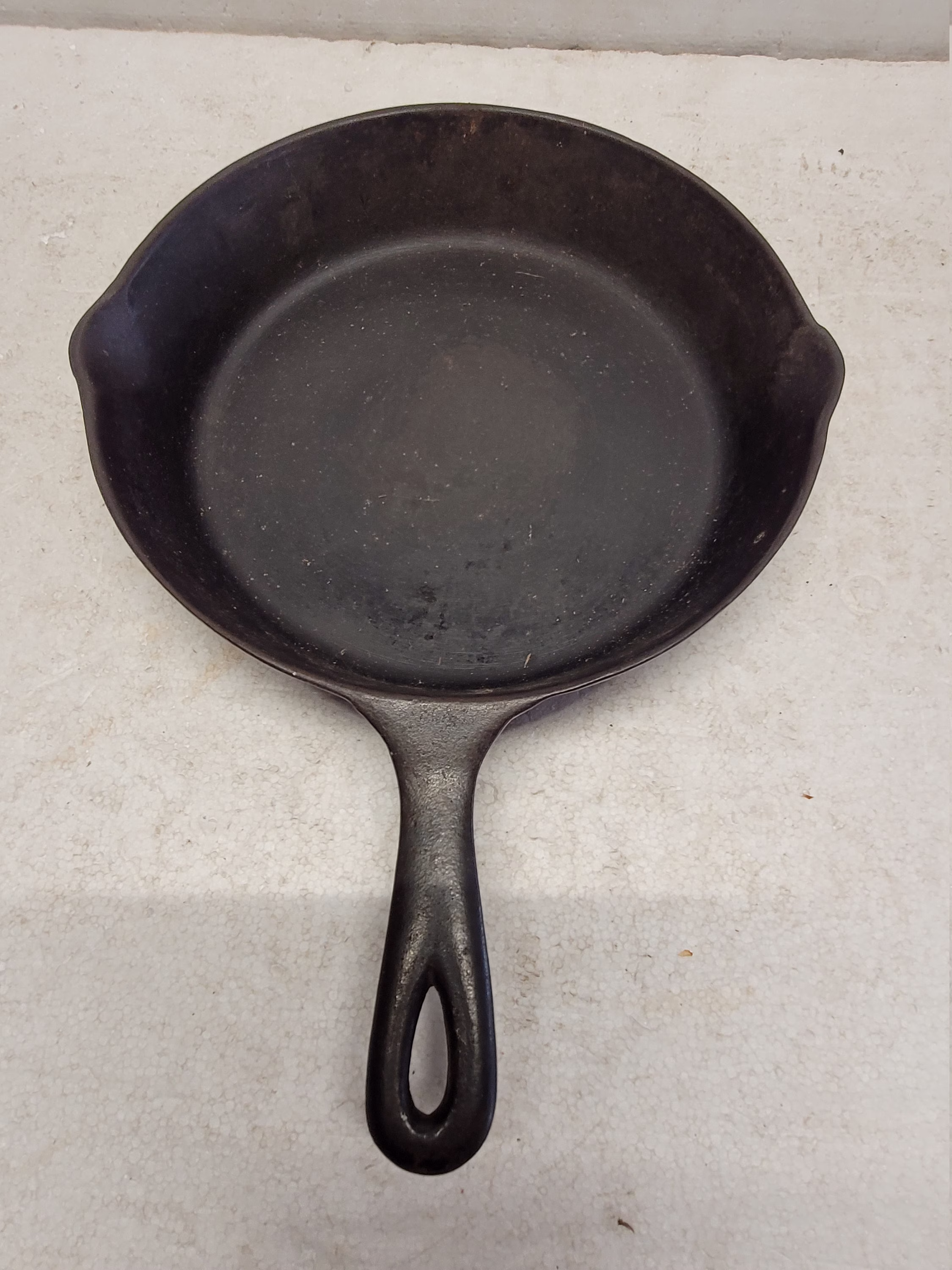Vintage Pre-Seasoned #8 Cast Iron Skillet With Pouring Edge