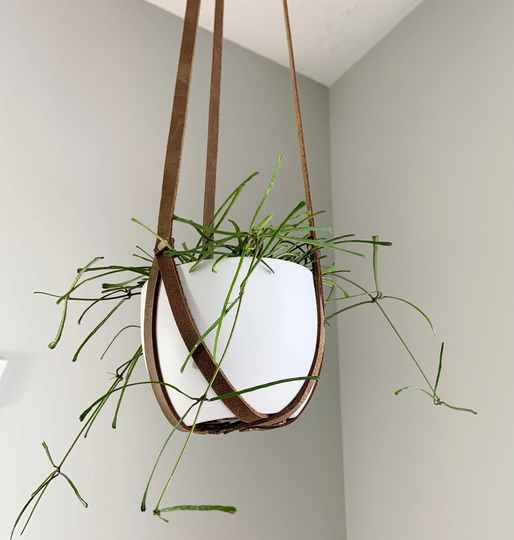 Leather Plant Hanger, Minimalist Hanging Planter, Indoor Accessories, Carmel Brown Fall Home Decor