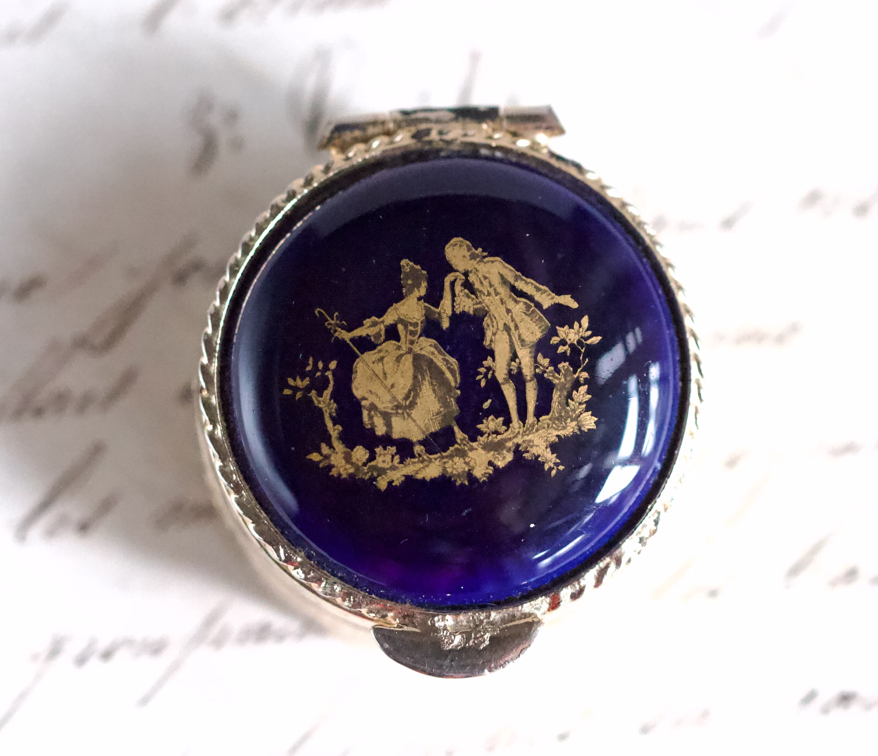 Navy Blue Pill Box - Vintage Regency Style Rococo Lovers Small Medicine Kitsch Accessories