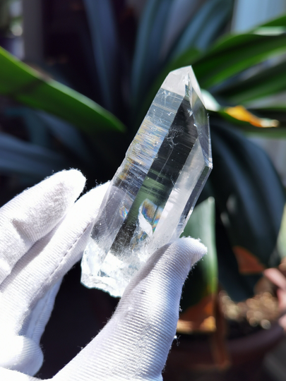 Rare Columbian Lemurian Seed Quartz With Blue Needles/Channeling Quartz/Rainbows/Healing Crystal/Meditation - 70G
