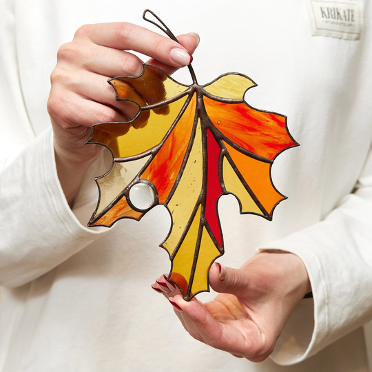 Maple Stained Glass Leaf Suncatcher, Fall Leaves Autumn Ornament, Decor, Pendant Gift Monstera Window Hanging Fensterdeko Herbst