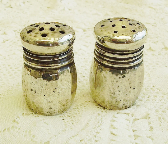 1920S Miniature American Sterling Silver Salt & Pepper Pots Shakers Cruet Set Hammered Gh French Co