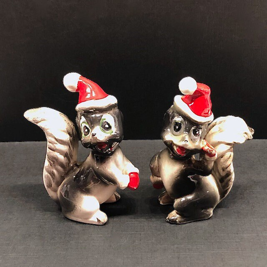 Kreiss Christmas Skunks Salt & Pepper Shakers, Ceramic Collectible