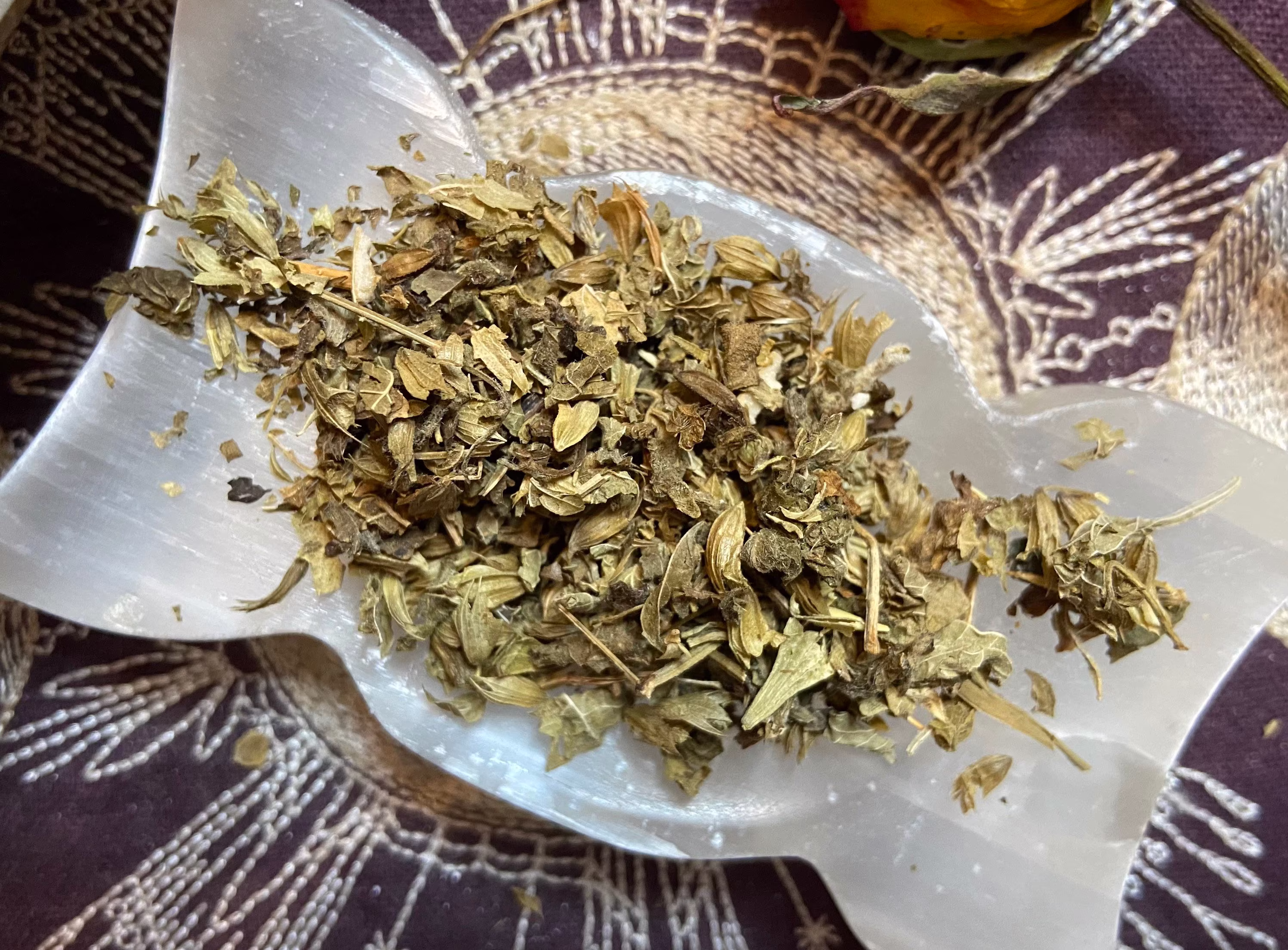 Lemon Balm Herb, Happiness, Dispel Grief, Tenacity, Cleansing, Wisdom, All Natural