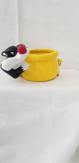 Flower Pot, Vintage, Collectables, Sylvester, Tweety Bird, Garden, Pottery, Whimsical Gardens , Kitchen Planters, Funny Pots