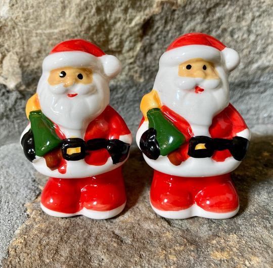Vintage Santa Salt & Pepper Shakers, Kitchen, Christmas Christmas, Santas, Kitschy