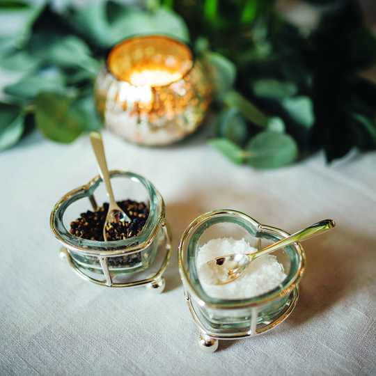 Heart Salt And Pepper Set With Spoon