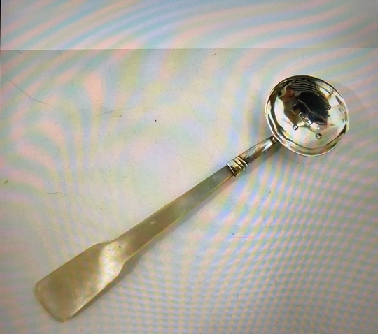 Antique Georgian Salt Silver Spoon - Hallmarked Birmingham 1823 Mother Of Pearl Handle