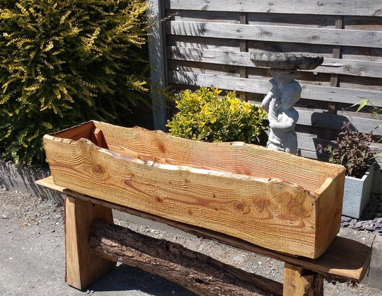 4Ft Wooden Natural Rustic Garden Planter Trough Red Wood Outdoor Treated Oiled