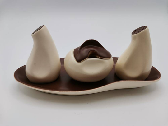 Lovely Carlton Ware Brown & Cream Cruet Set. Three Piece, Salt, Pepper Mustard Pot On Tray