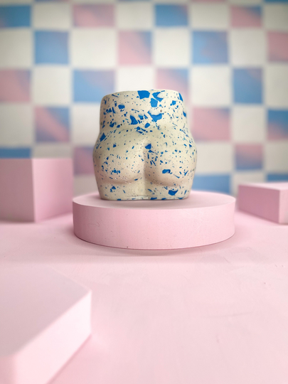 Booty Planter - White & Blue Chips