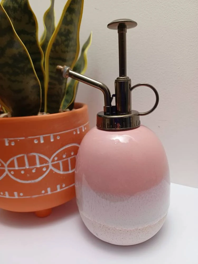 Ceramic Spray Plant Mister Plant/Flower Pink Mojave Design 16.5cm Tall Free UK Postage