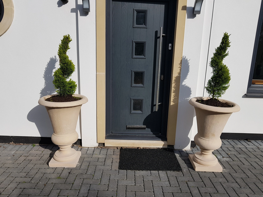 Single Kensington Urn