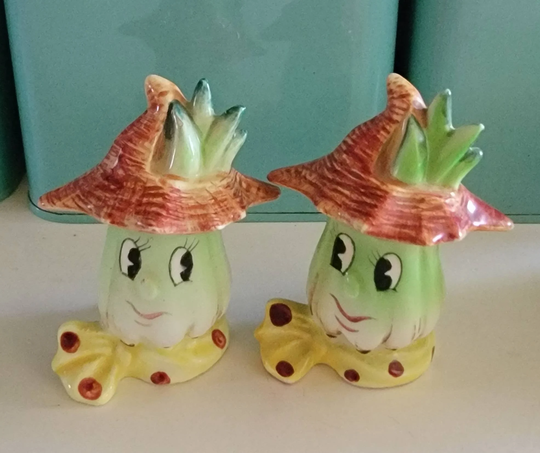 Vintage Asparagus Vegetable Head Salt & Pepper Shakers/Anthropomorphic/Kitschy/1950S/Japan/Rare/Free Shipping