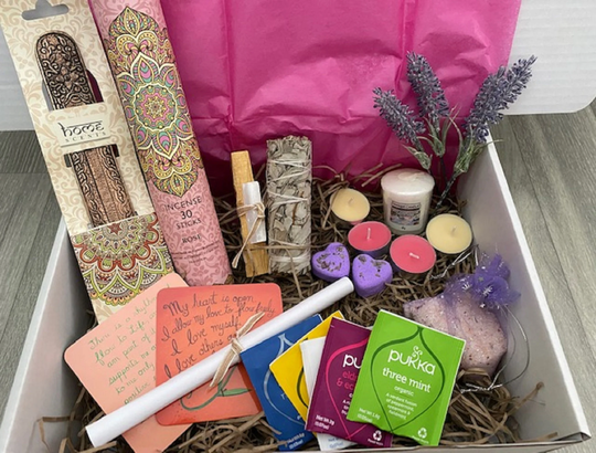 Meditation Relaxation Deep Sleep Wellbeing Kit - Sage, Palo Santo, Crystal, Candles, Incense, Bath Bombs, Himalayan Mineral Salt