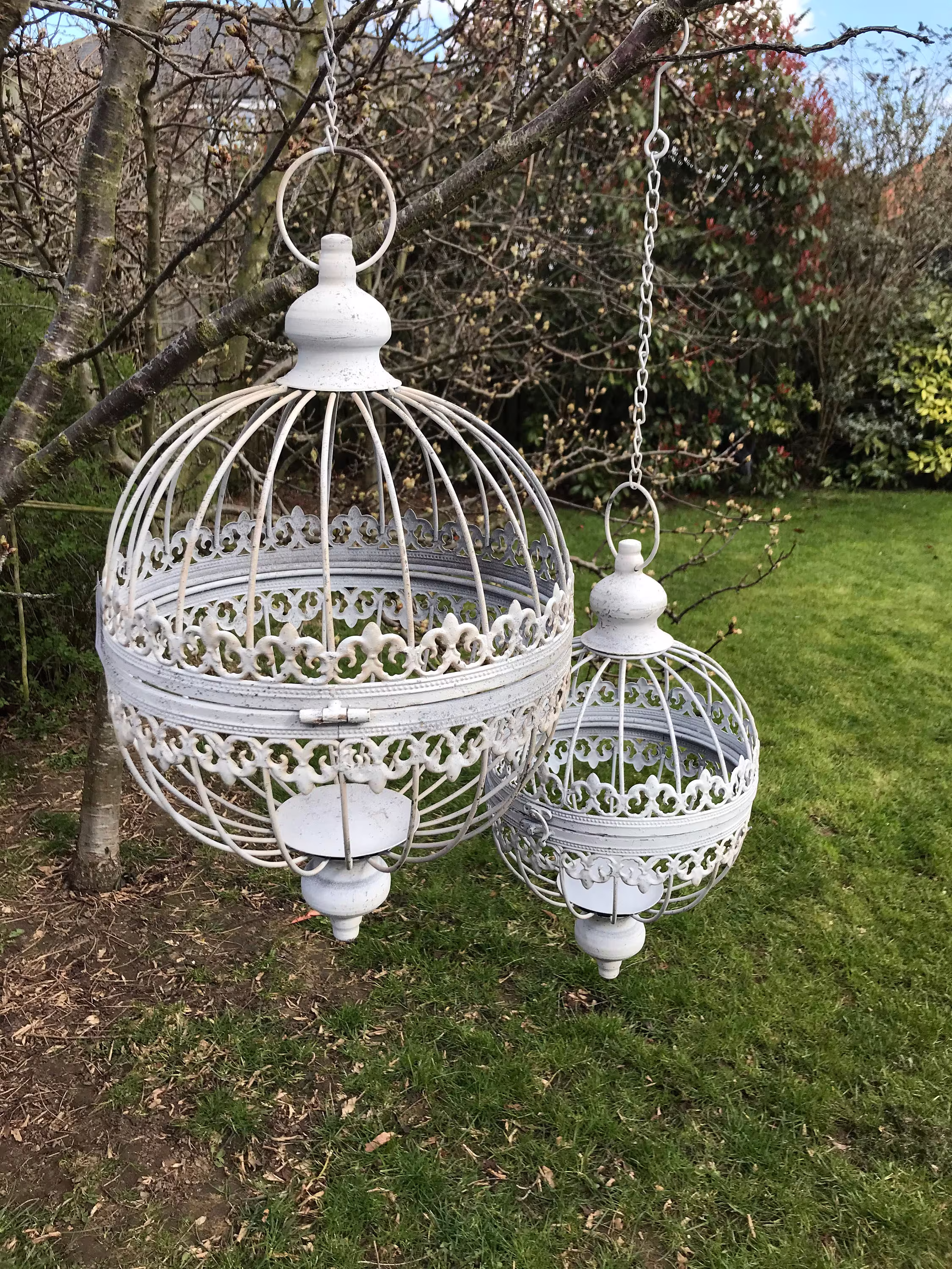 Set Of Two Hanging Vintage Style Garden Orb Planters, One Large & Smaller, in A Rustic Cream/ White