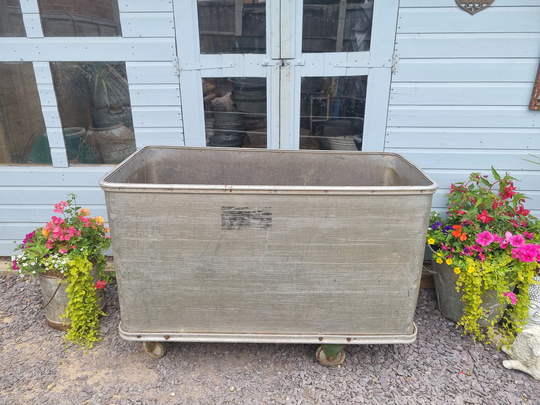 Vintage Metal Factory Mill Cart Trolley Garden Planter Wedding Prop Shop Fitting