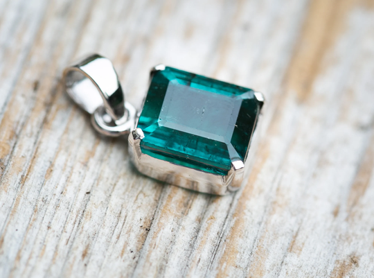 Blue Tourmaline in 14K White Gold Pendant - Indicolite