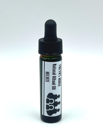 Hecate Oil/Highly Concentrated/Herbal/Witchcraft/Dark Goddess Rites/Sorcery/ Crossroads/Samhain/Yule/Moon