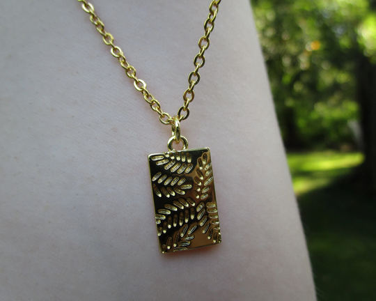 Dainty Minimalistic Leaf Necklace - Handmade Simplistic Nature Jewelry