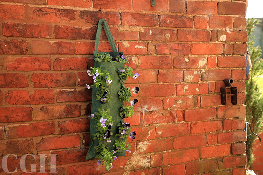 Garden Flower Bag Jute Green - Planter Pot Hanging Basket Outdoor Patio Plant Grower