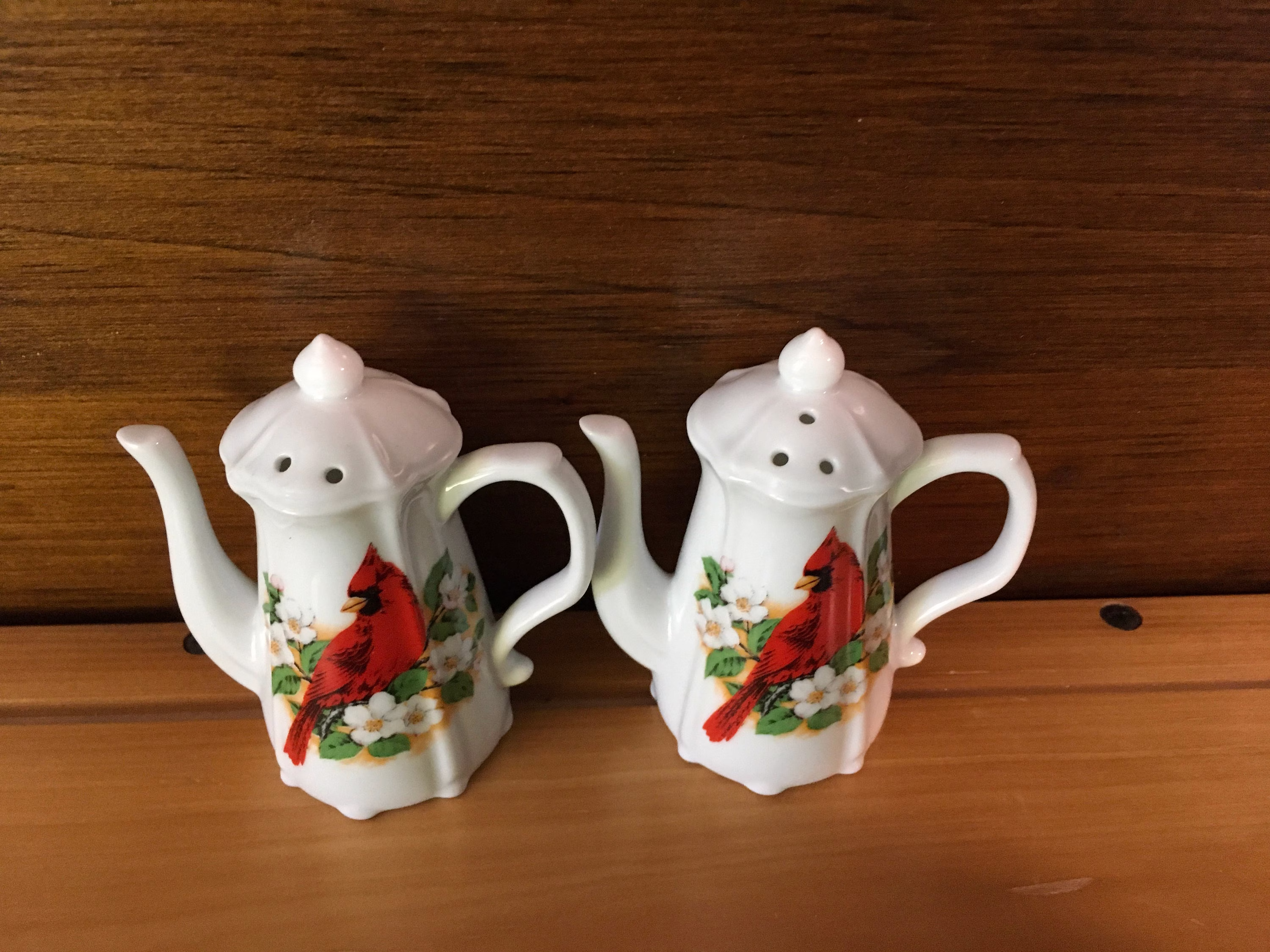 Ceramic Salt & Pepper Shakers With Cardinal 3 1/2 Inches Tall