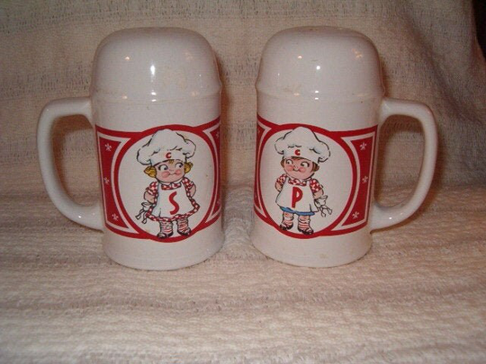 Home & Living, Kitchen, Red Kitchen Salt N Pepper Shakers, Large Size, 5