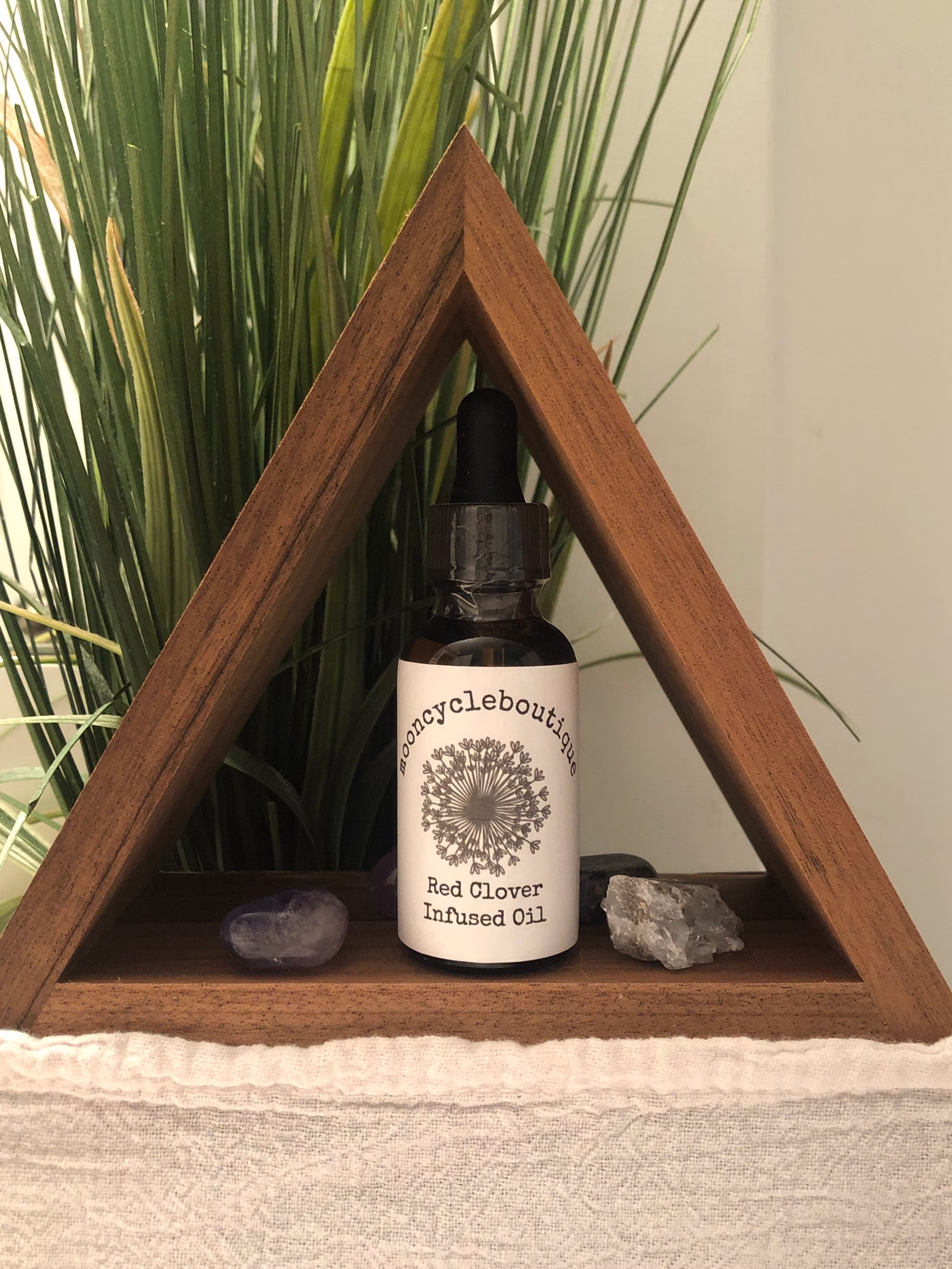 Red Clover Infused Oil, Organic