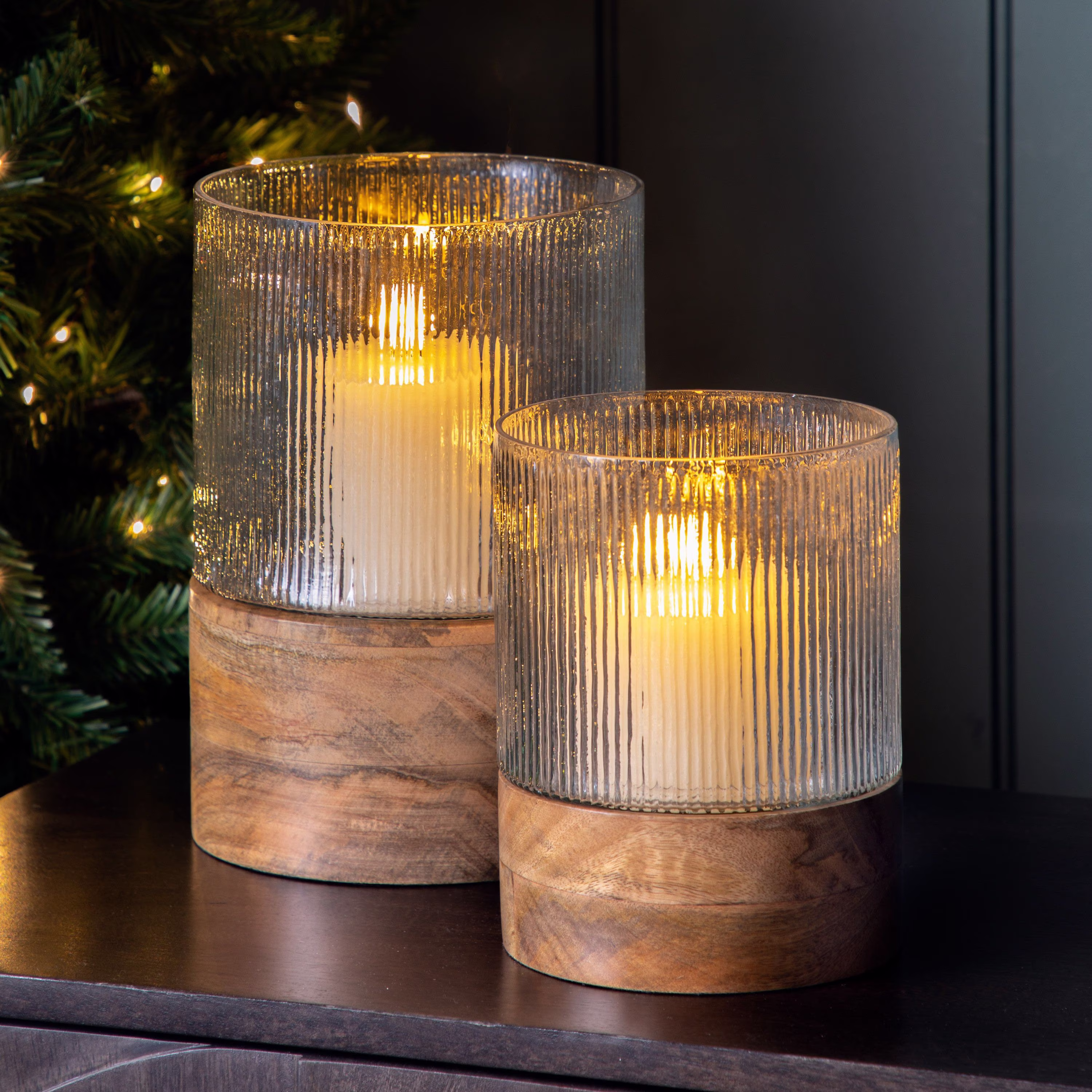 Festive Style Glass Fluted Ridges Design Smooth Mango Wood Base Candle Lit Lamp Home Lighting Xmas Seasonal Winter Decor