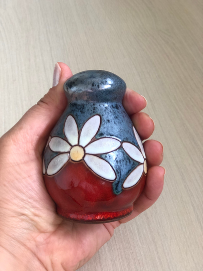 Pottery Salt Shaker, Ceramic Box, Earthenware Pepper Cute Kitchen Accessories, Daisy Christmas Stocking Filler